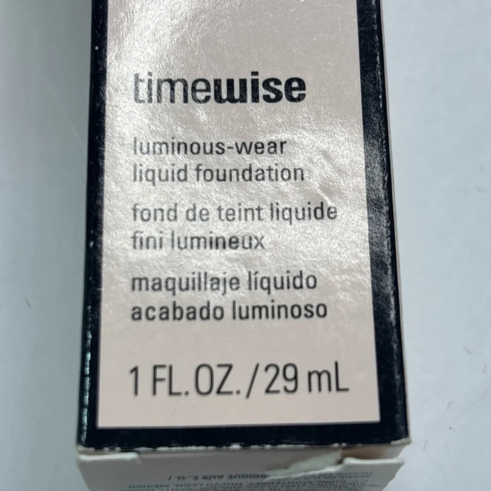 2 MaryKay TimeWise Luminous Wear Liquid Foundation Ivory6 038702 Normal Dry Skin
